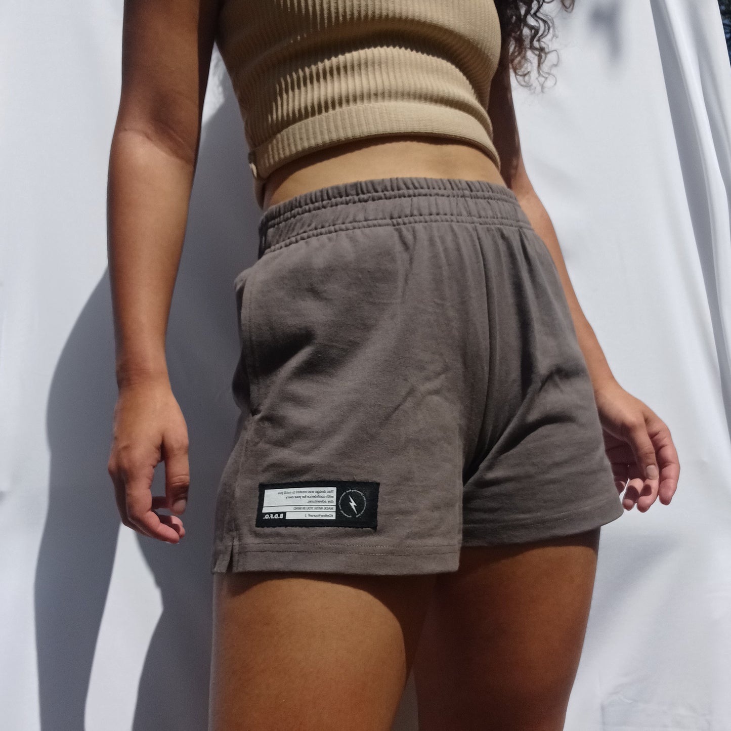 Trail Shorts in Smoke